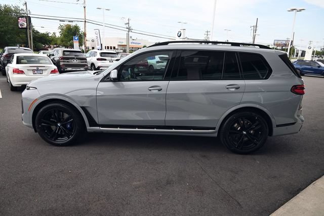Used 2024 BMW X7 xDrive40i w/ Executive Package AWD/4WD image 13