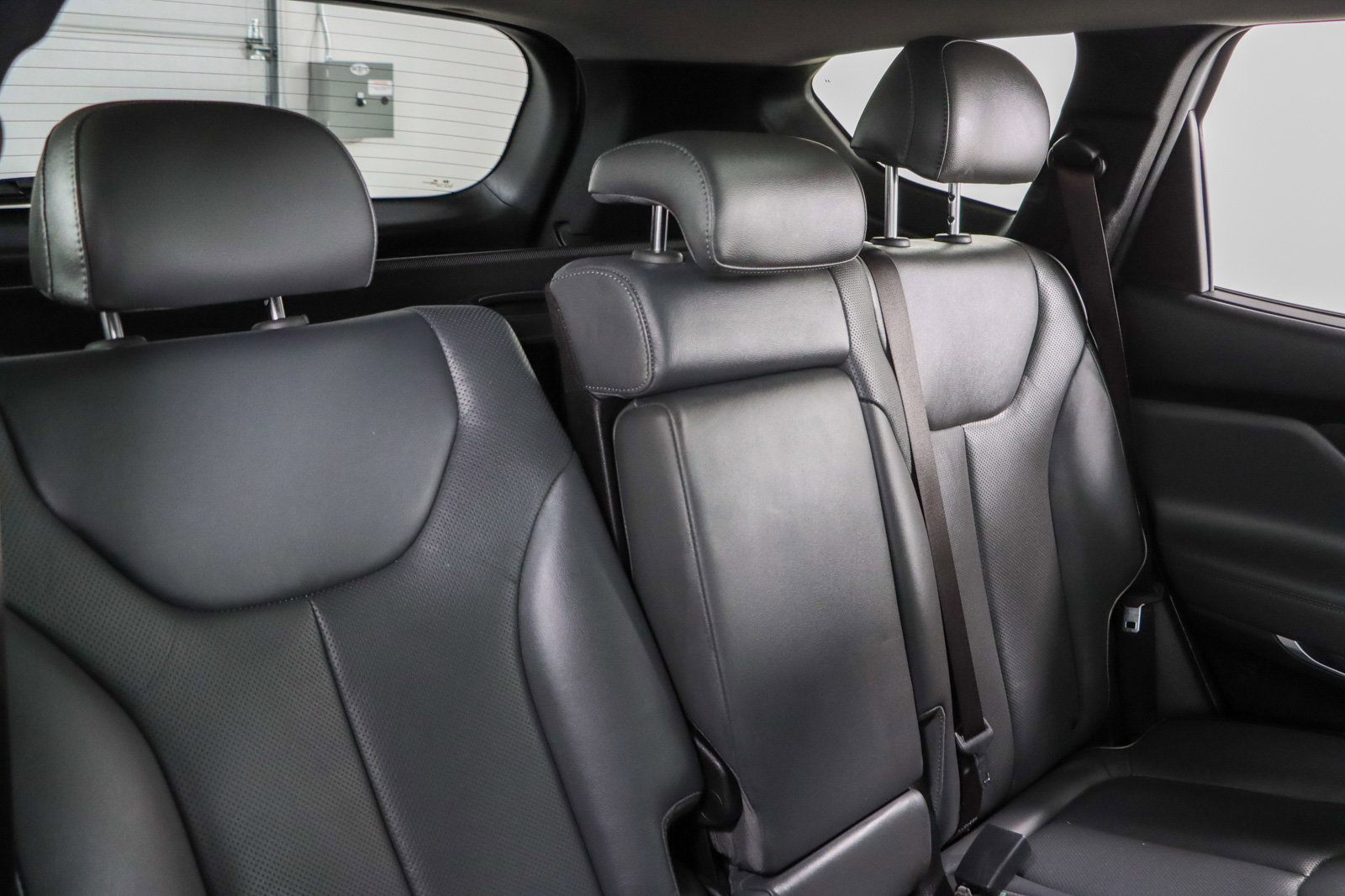 Used 2022 Hyundai Santa Fe SEL w/ Convenience + Premium Package FWD image 28