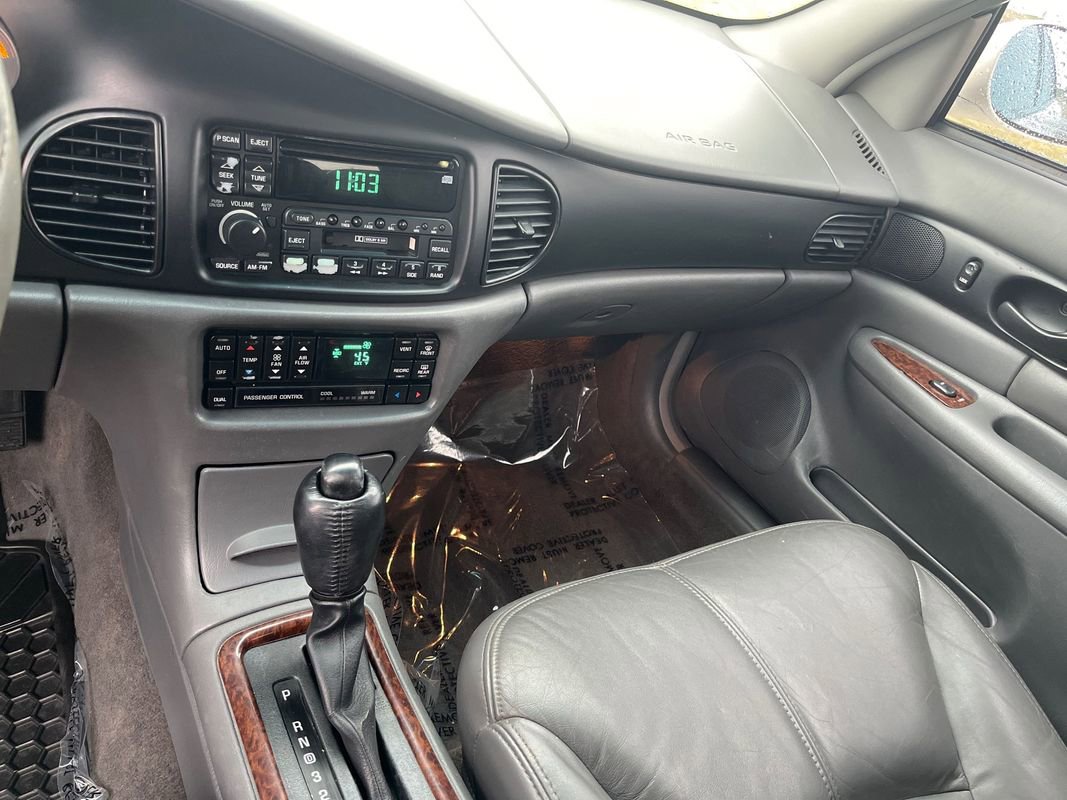 Used 2003 Buick Regal LS w/ LS Luxury Plus Package image 12
