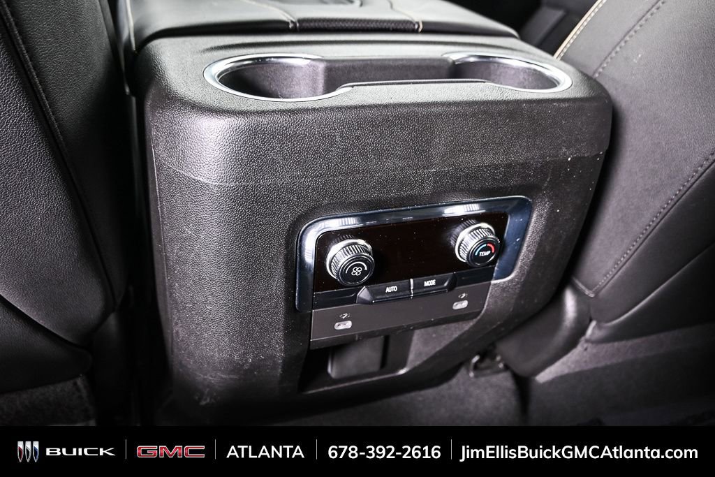 Used 2024 GMC Yukon SLT image 19