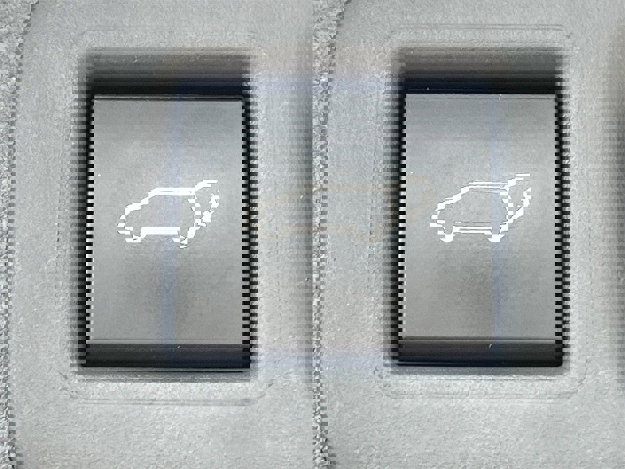 Used 2023 Toyota Highlander Limited image 28