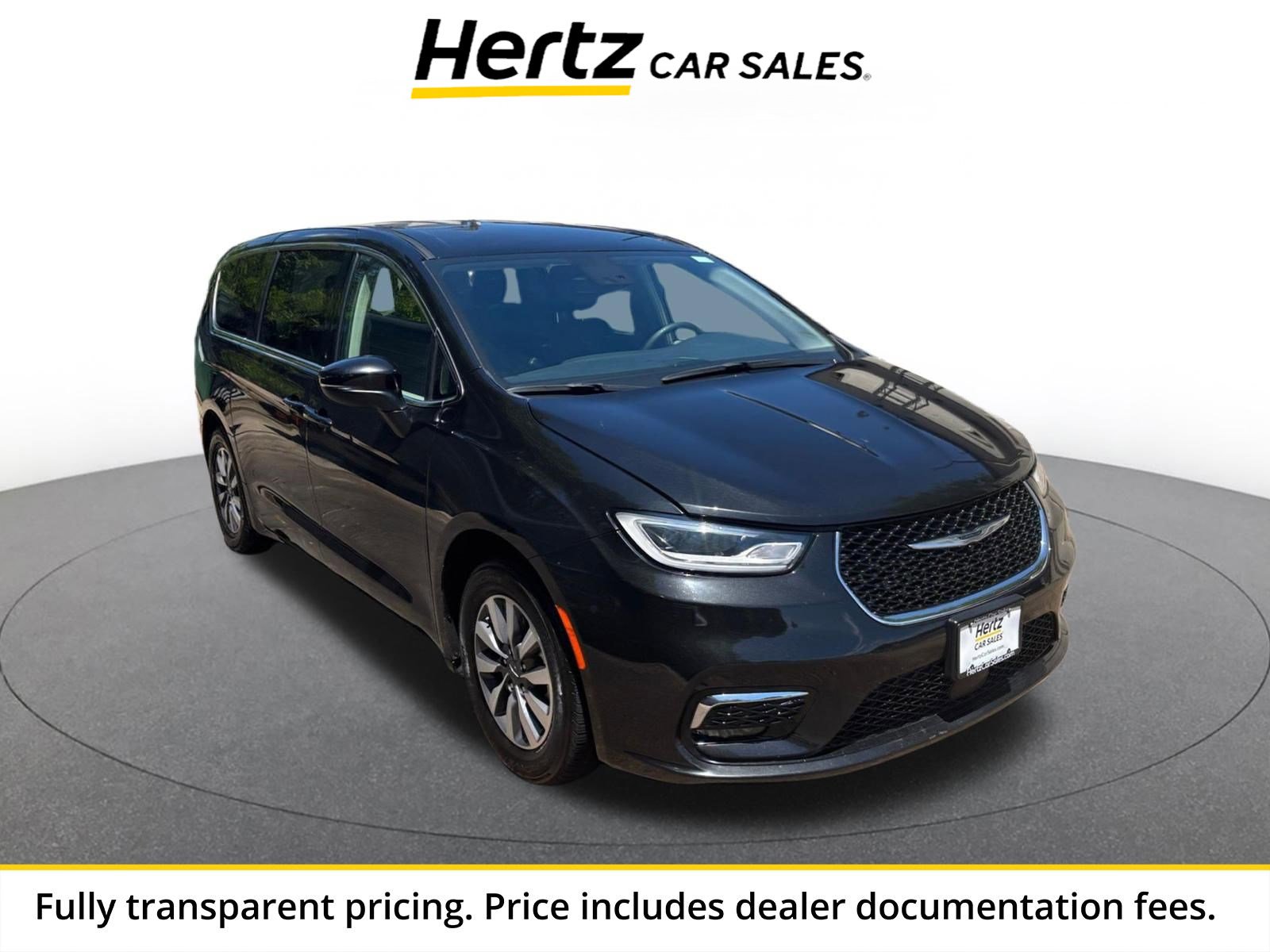 Used 2023 Chrysler Pacifica Touring-L FWD image 1
