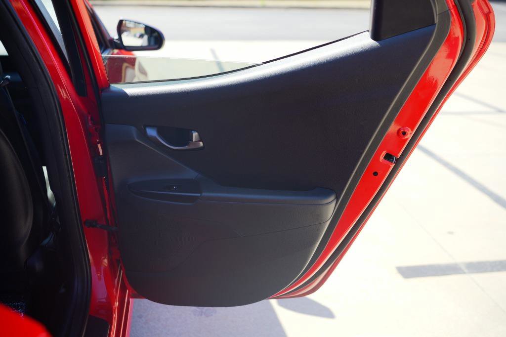 Used 2019 Hyundai Veloster 2.0 image 21