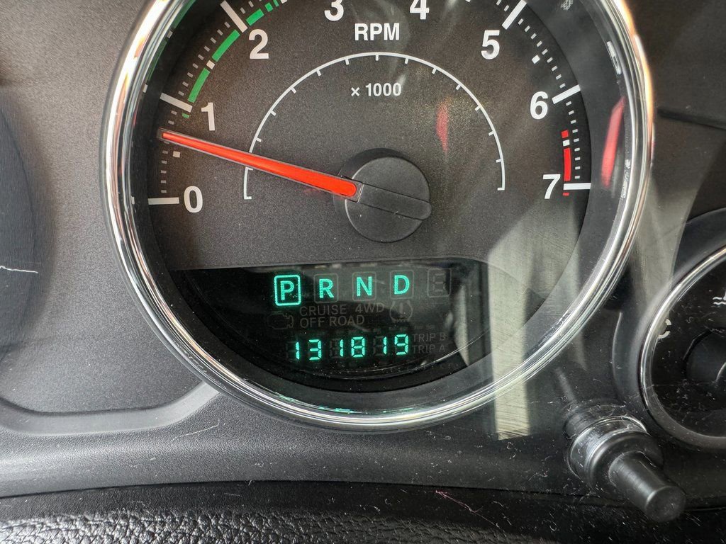 Used 2013 Jeep Wrangler Unlimited Sahara w/ Connectivity Group image 37