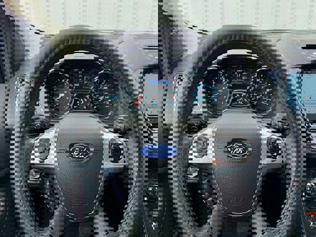 Used 2016 Ford Escape Titanium AWD/4WD image 24