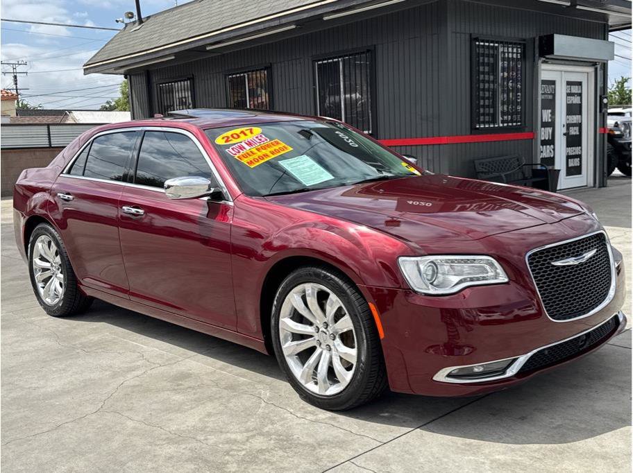 Used 2017 Chrysler 300 C w/ Safetytec Plus Group RWD image 1