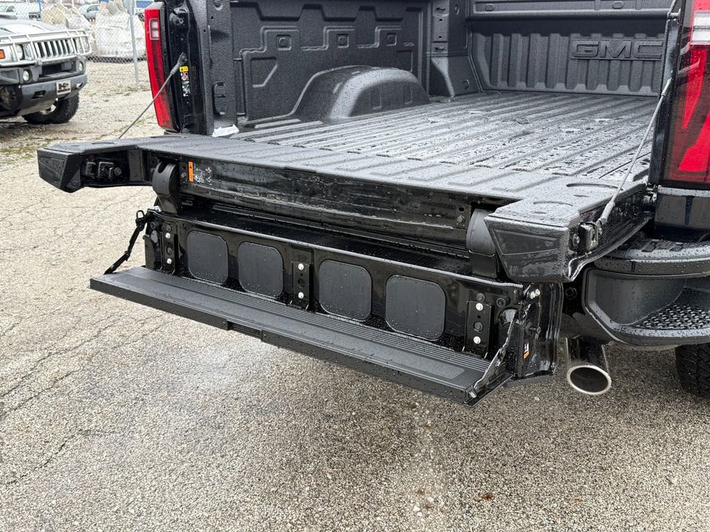 New 2026 GMC Sierra 3500 Denali w/ Denali Reserve Package image 6