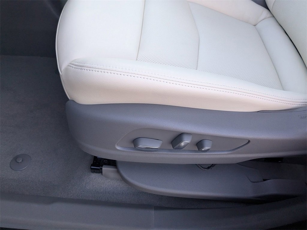 New 2025 Cadillac XT6 Premium Luxury w/ Technology Package image 13