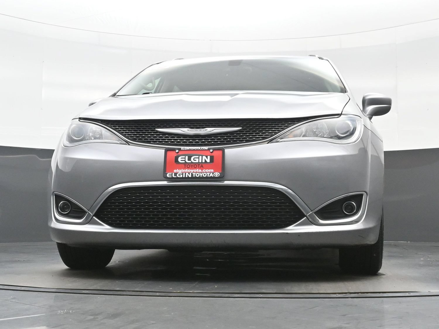 Used 2018 Chrysler Pacifica Touring-L Plus FWD image 28