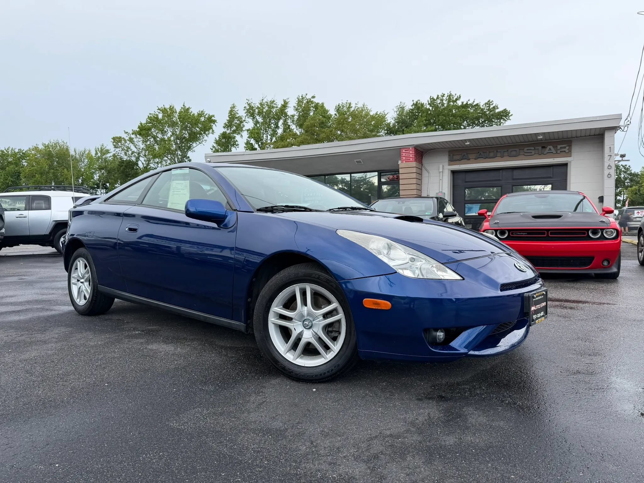 Used 2003 Toyota Celica GT FWD video 1