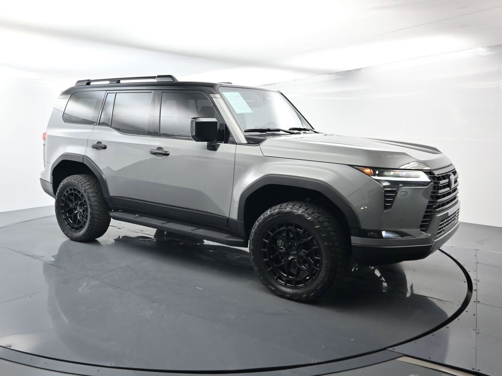 Used 2025 Lexus GX 550 image 17