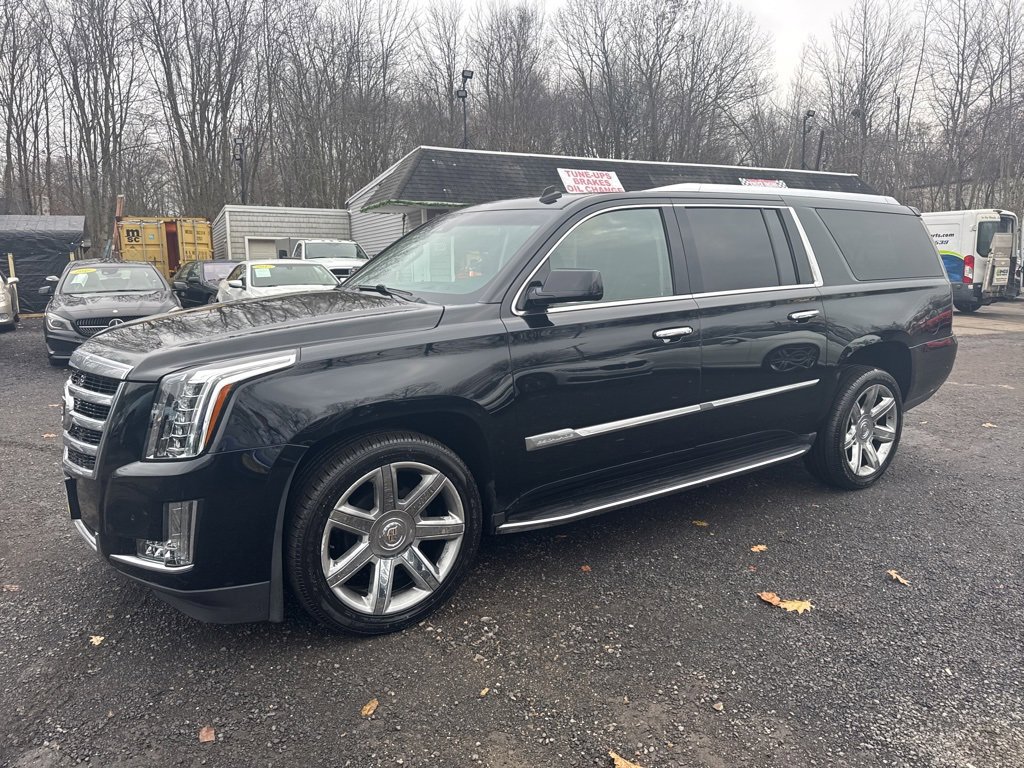 Used 2015 Cadillac Escalade ESV Luxury image 18