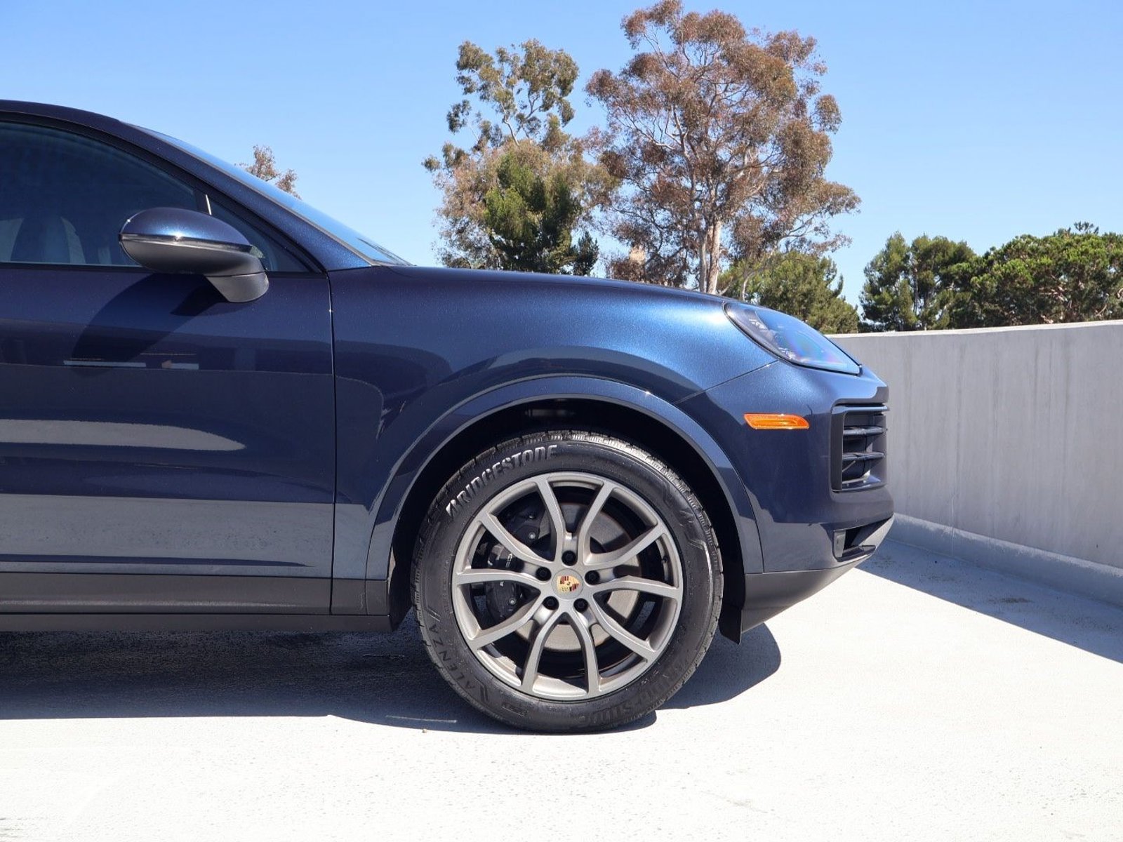Certified 2024 Porsche Cayenne Coupe AWD/4WD image 11