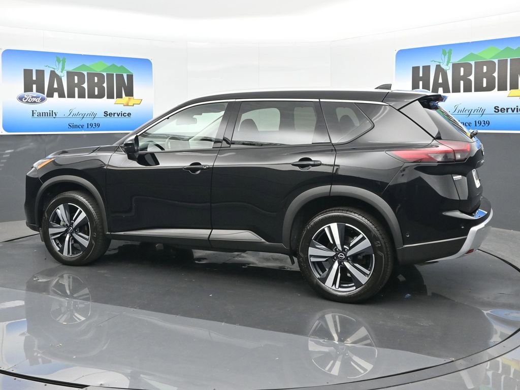 Used 2024 Nissan Rogue SL w/ SL Premium Package image 3