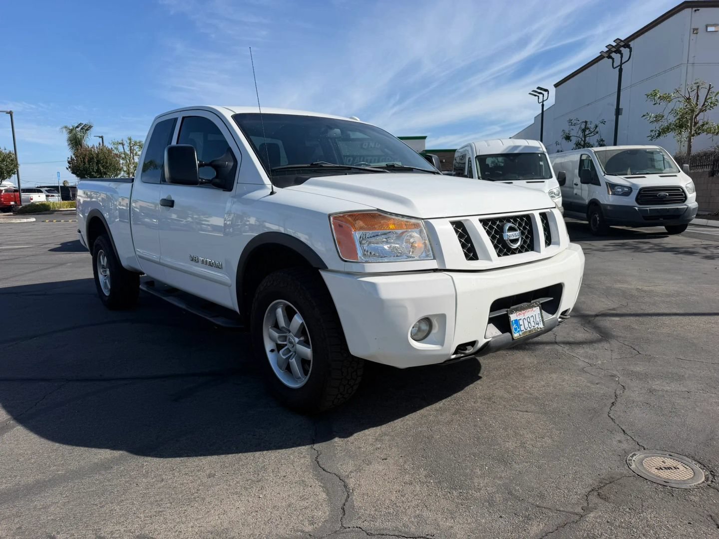 Used 2012 Nissan Titan SV AWD/4WD image 3