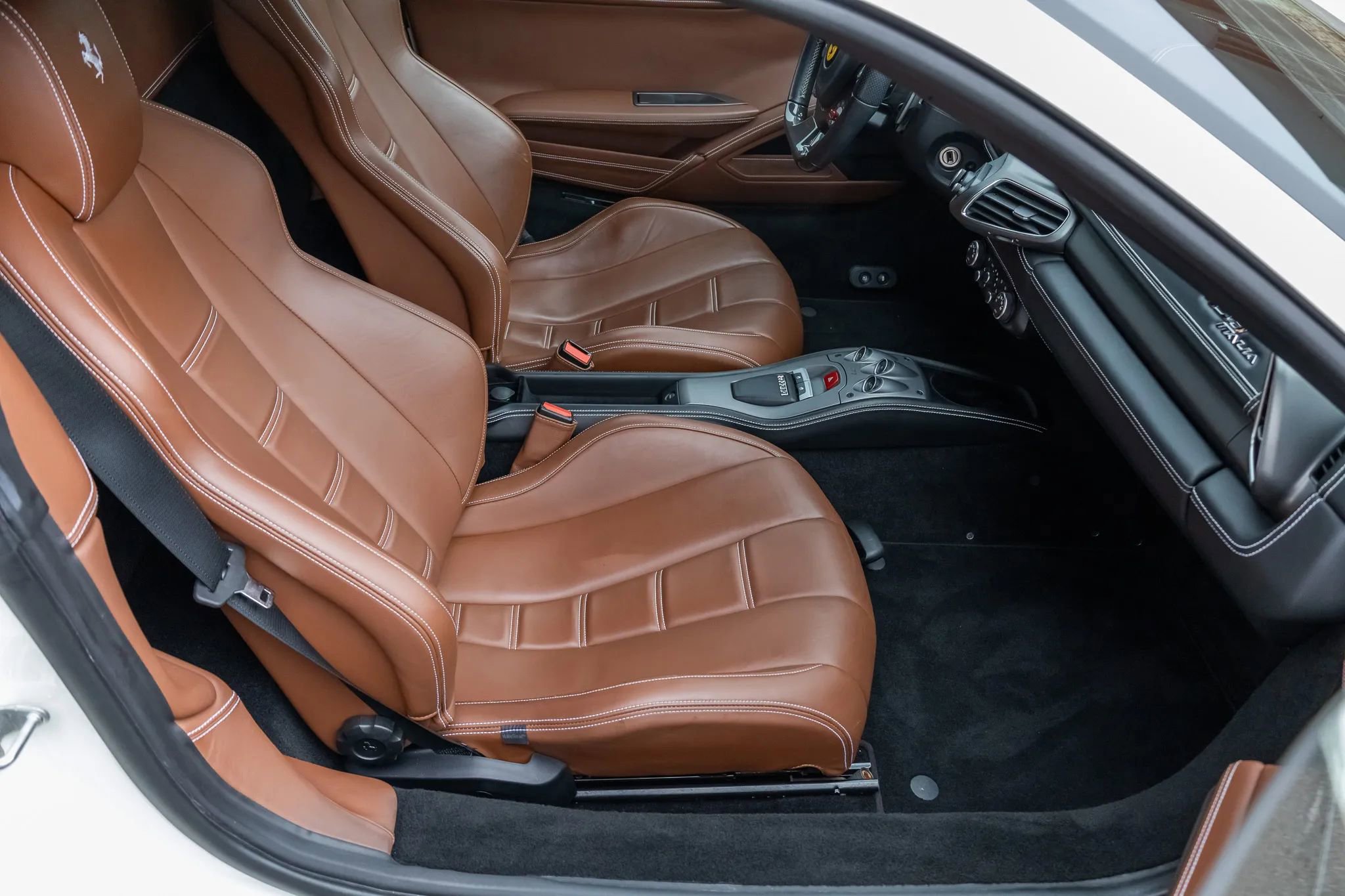 Used 2015 Ferrari 458 Italia Coupe 2D image 51