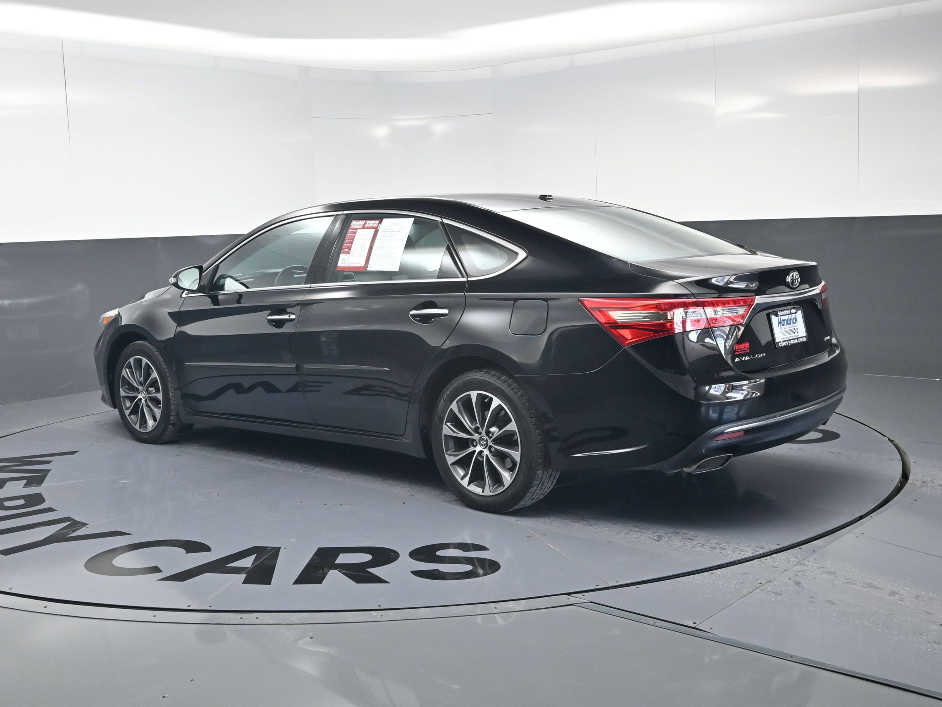 Used 2016 Toyota Avalon XLE Premium image 7