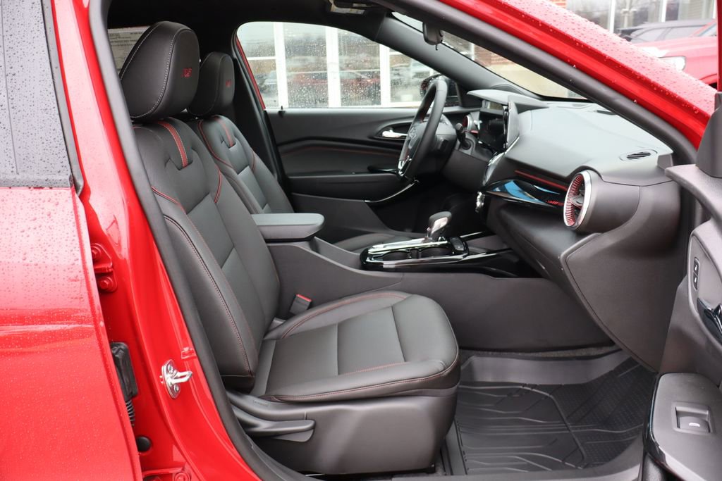New 2026 Chevrolet Trax RS w/ Sunroof Package image 40