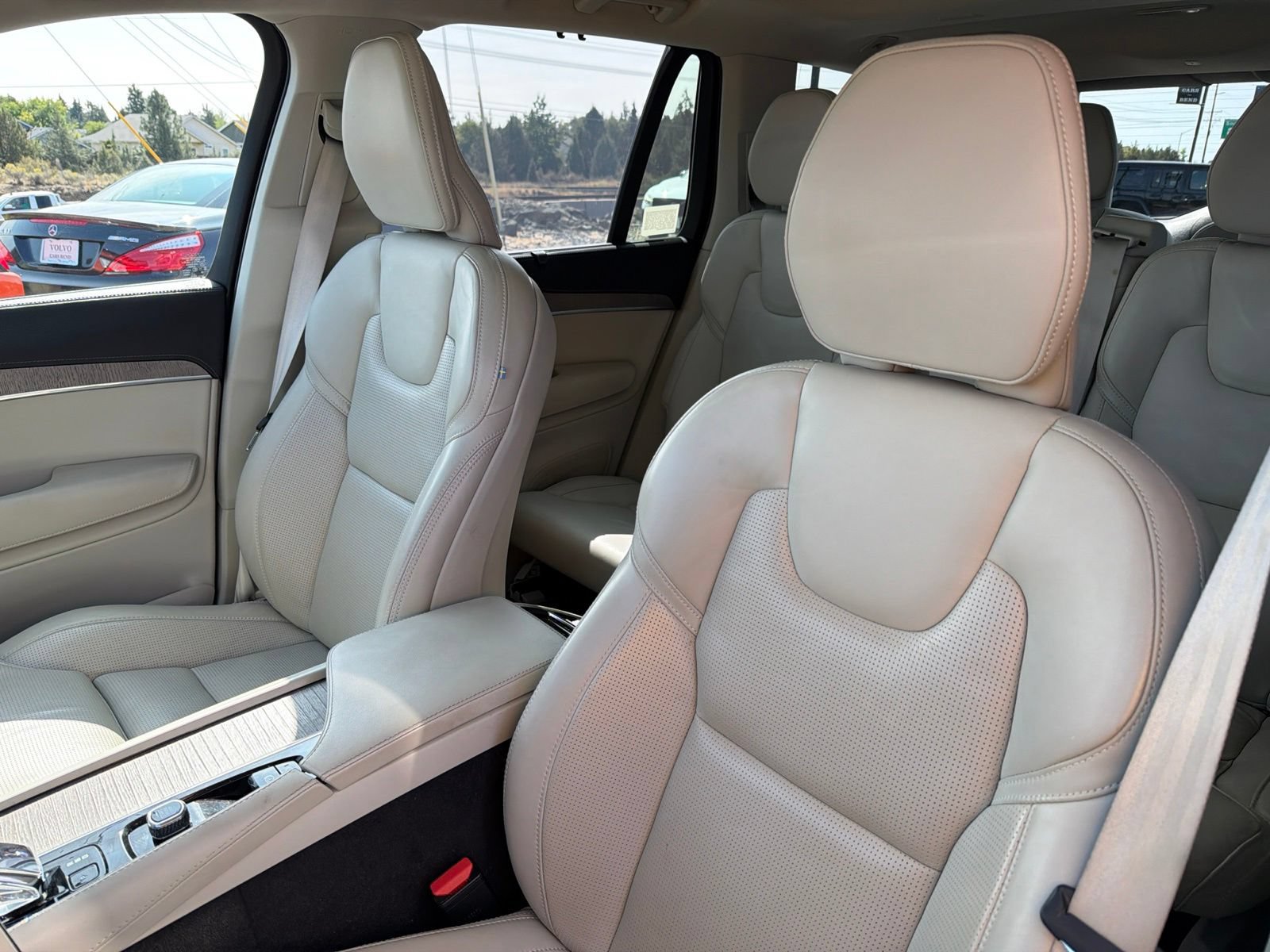 Used 2023 Volvo XC90 B6 Ultimate w/ Protection Package Premier AWD/4WD image 19