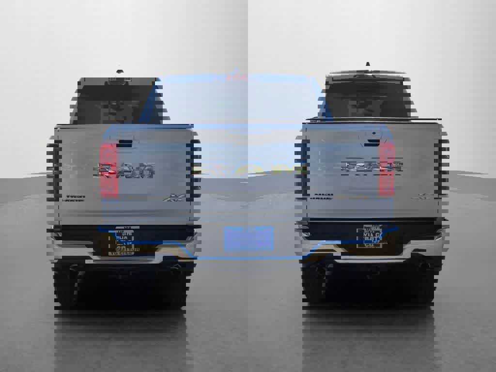 Used 2025 RAM 1500 Laramie image 5