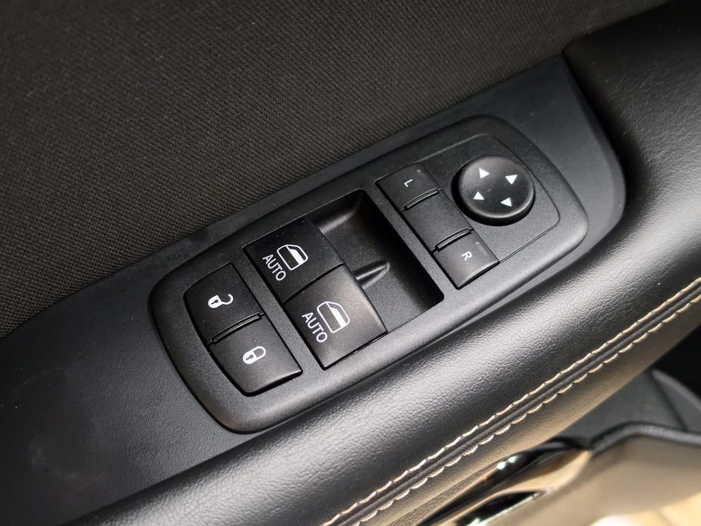 Used 2019 Dodge Challenger SRT Hellcat Redeye RWD image 16
