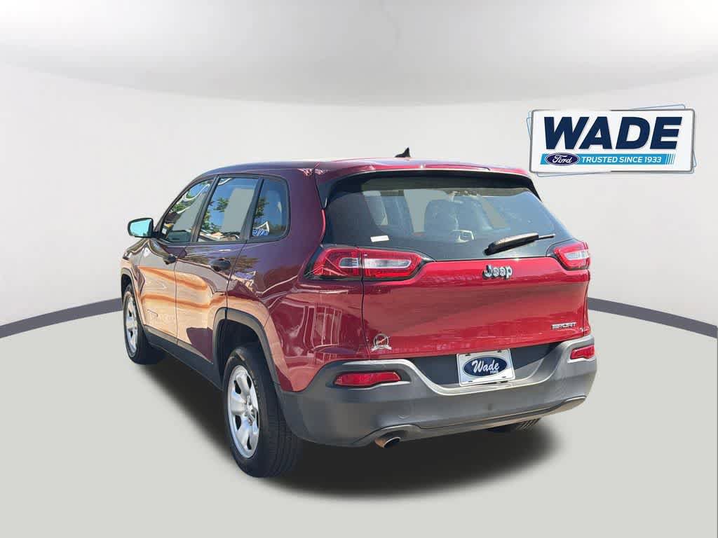 Used 2015 Jeep Cherokee Sport image 7