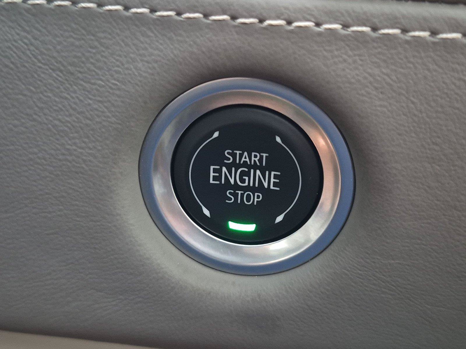 Certified 2025 Cadillac Escalade Sport Platinum w/ LPO, Floor Liner Package AWD/4WD image 24