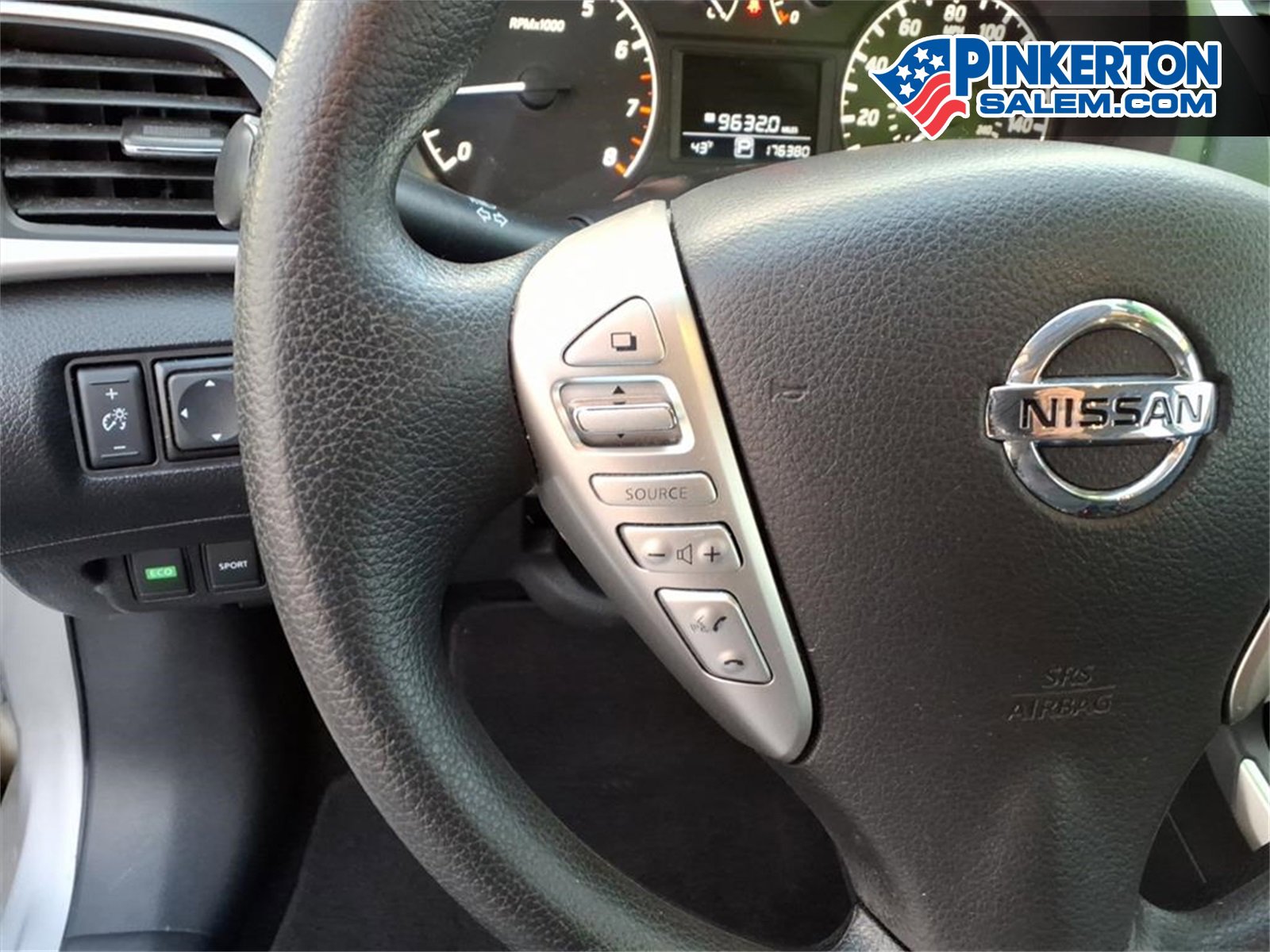 Used 2016 Nissan Sentra S image 18