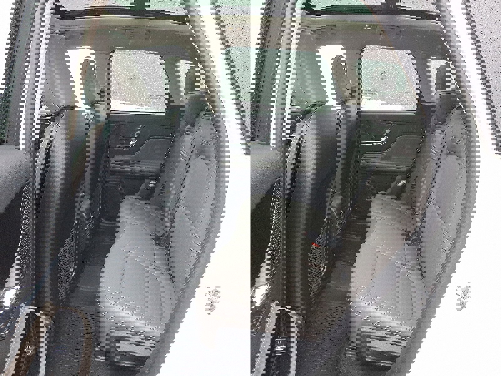 Used 2023 Lincoln Corsair AWD w/ Equipment Group 101A image 10