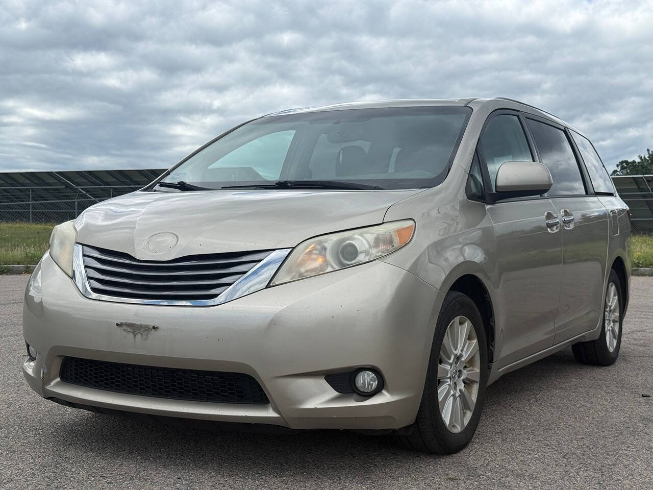 Used 2015 Toyota Sienna XLE