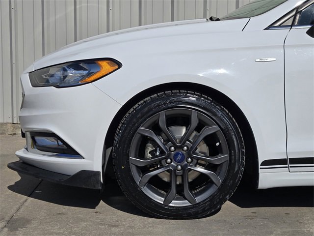Used 2018 Ford Fusion SE w/ Equipment Group 201A image 11