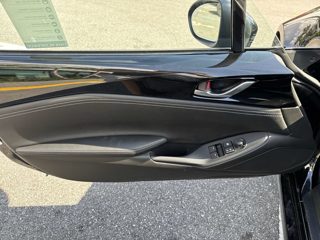 New 2026 MAZDA MX-5 Miata RF Grand Touring RWD image 37