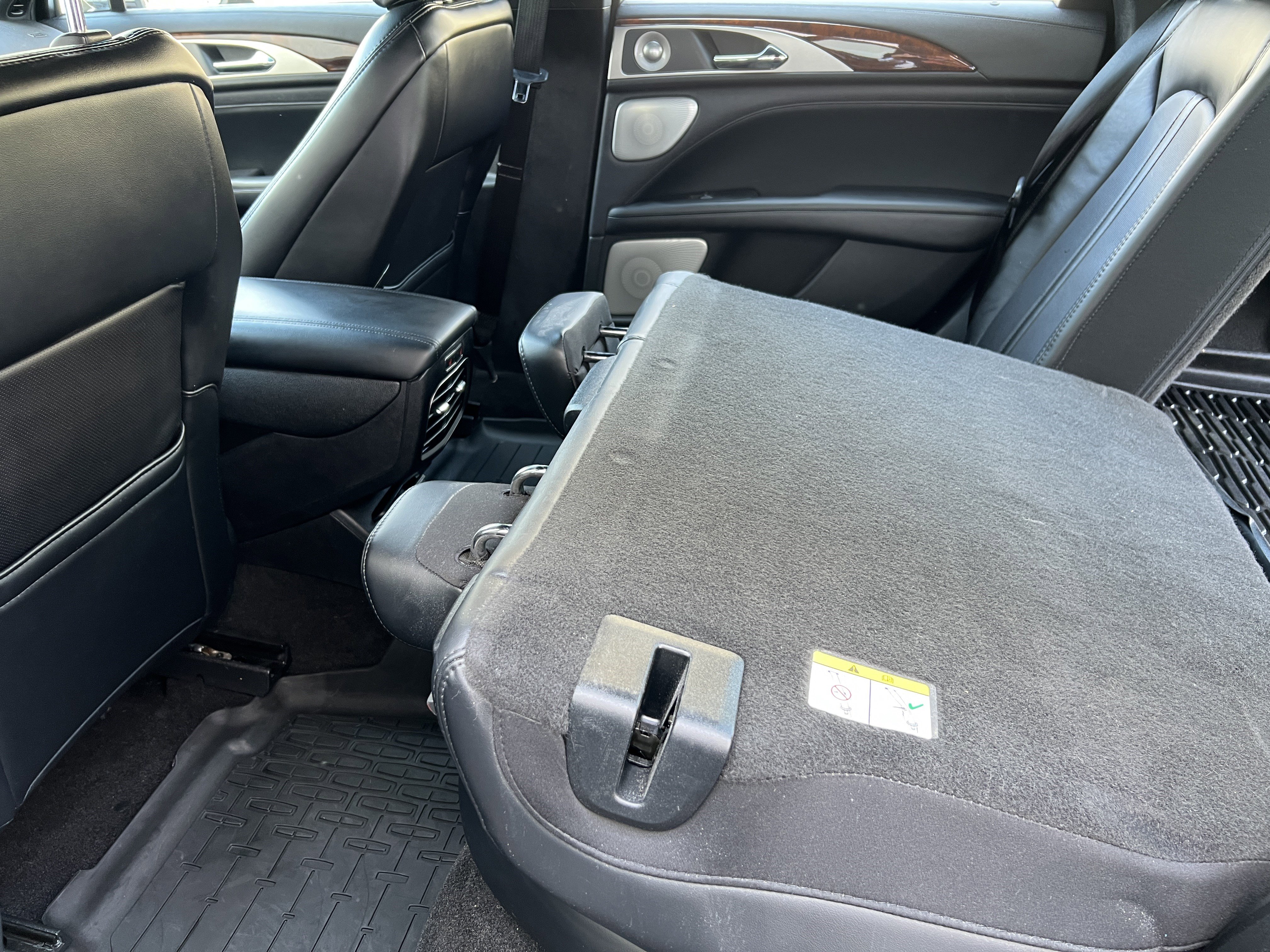 Used 2020 Lincoln MKZ Reserve w/ Luxury Package FWD image 18