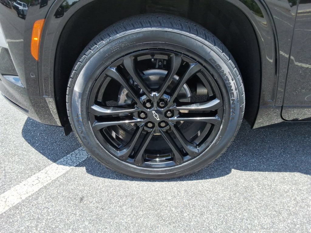 Certified 2025 Chevrolet Traverse High Country FWD image 10