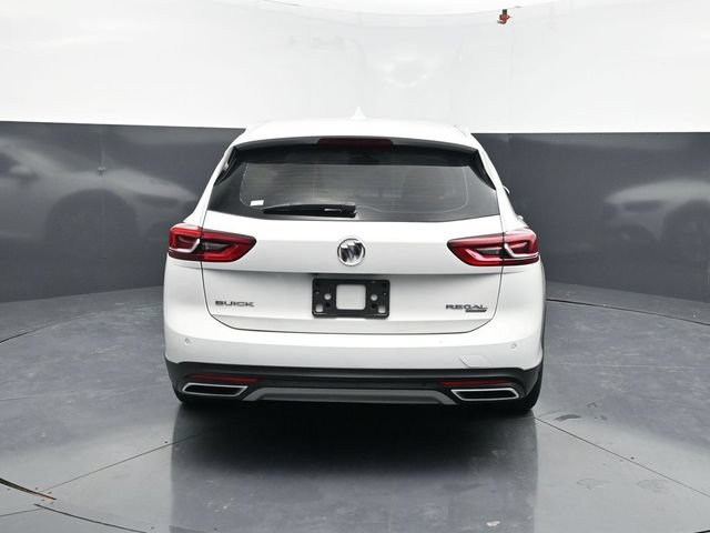 Used 2018 Buick Regal Essence w/ Driver Confidence Package #1 AWD/4WD image 8