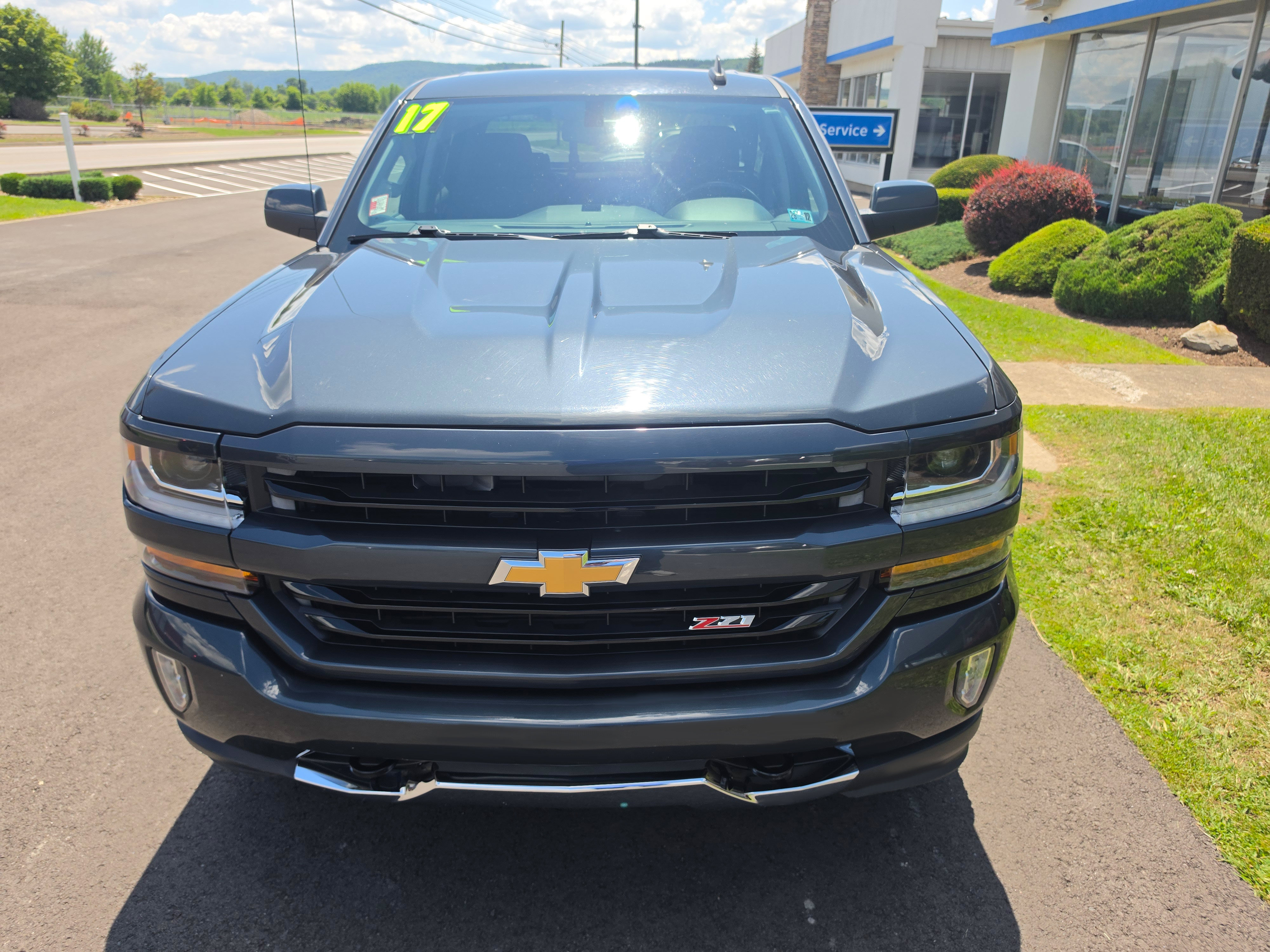 Used 2017 Chevrolet Silverado 1500 LT w/ All Star Edition AWD/4WD image 8