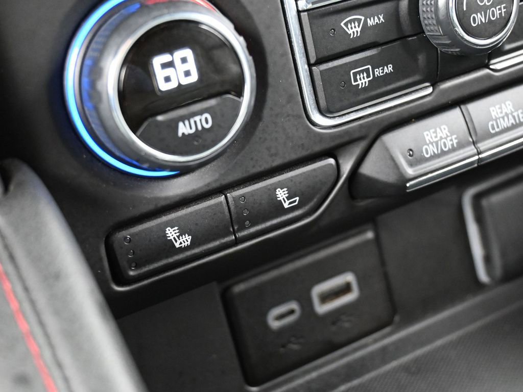 Used 2024 Chevrolet Tahoe RST w/ Luxury Package image 34