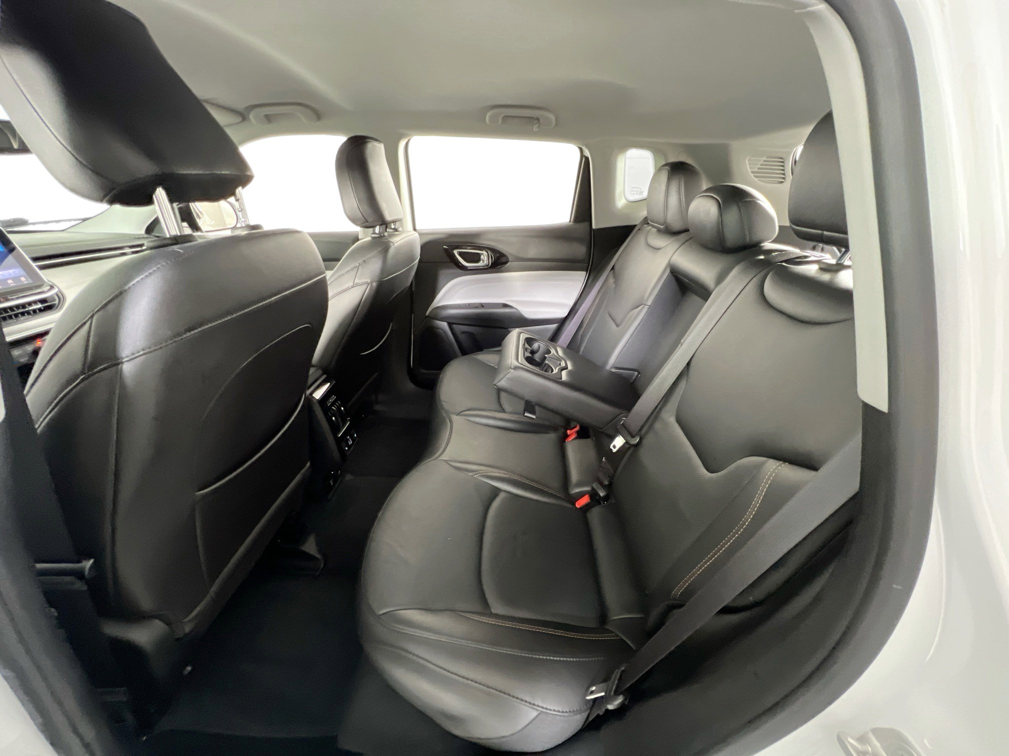 Used 2022 Jeep Compass Limited w/ Elite Group image 22