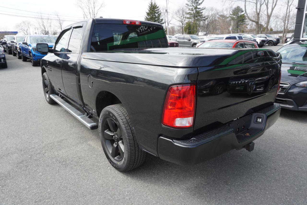 Used 2017 RAM 1500 Express w/ Black Ram 1500 Express Group AWD/4WD image 5