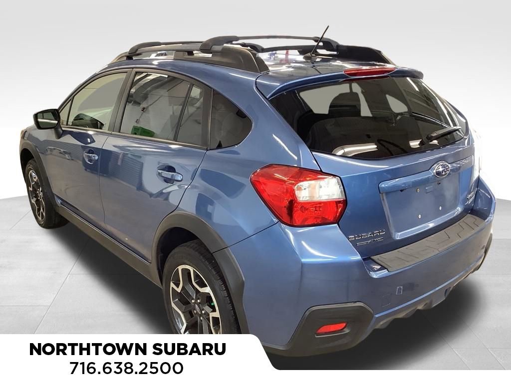 Used 2016 Subaru Crosstrek 2.0i Premium AWD/4WD image 2