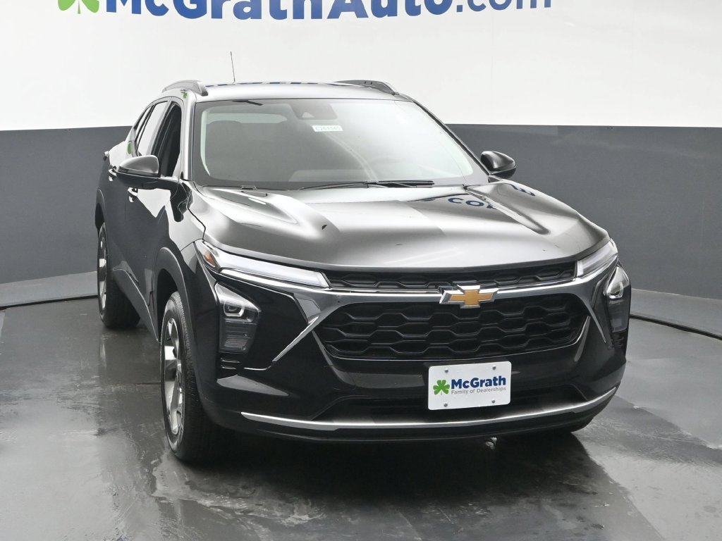 New 2026 Chevrolet Trax LT w/ Driver Confidence Package FWD image 5
