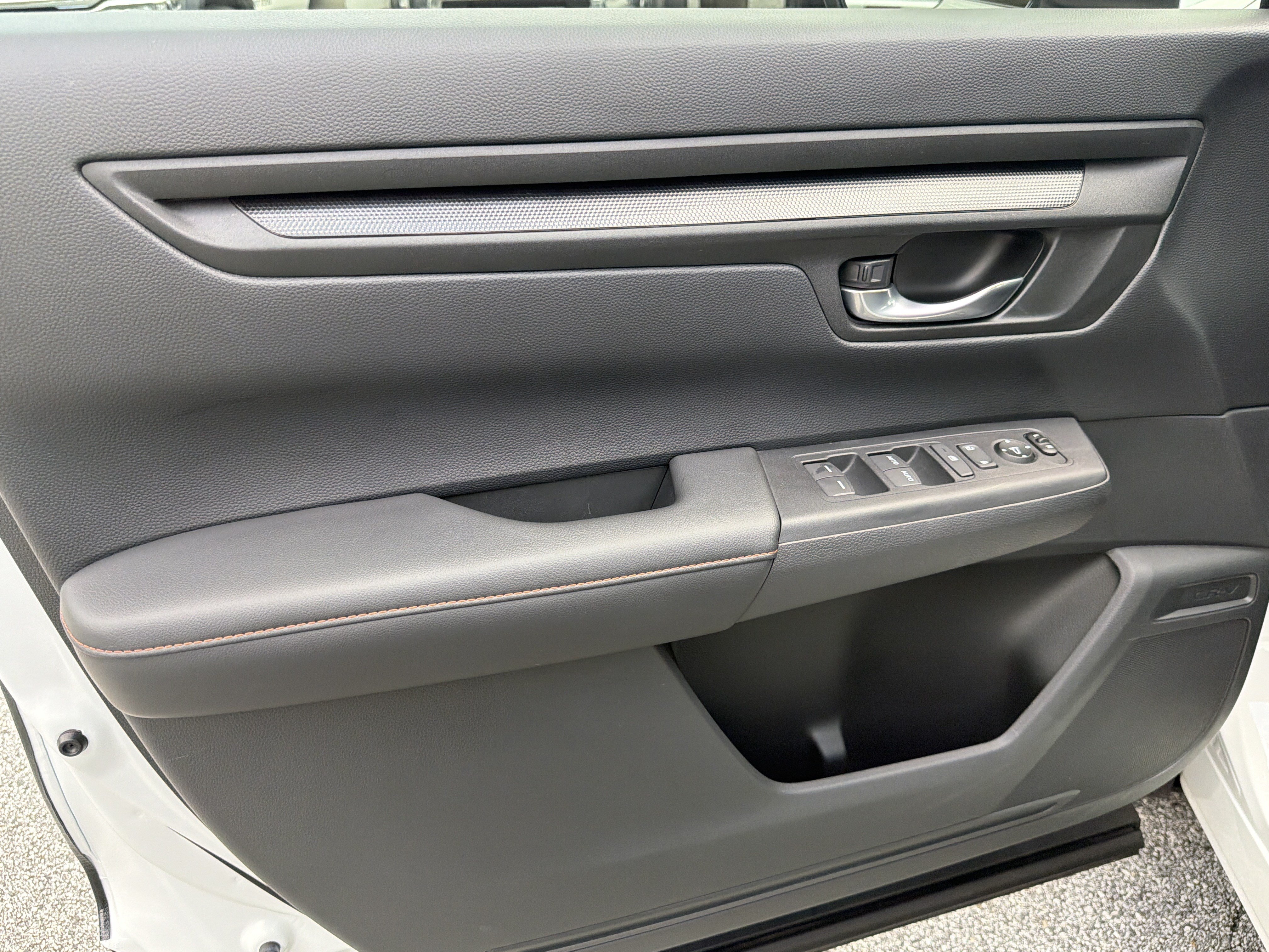 Used 2023 Honda CR-V Sport image 12