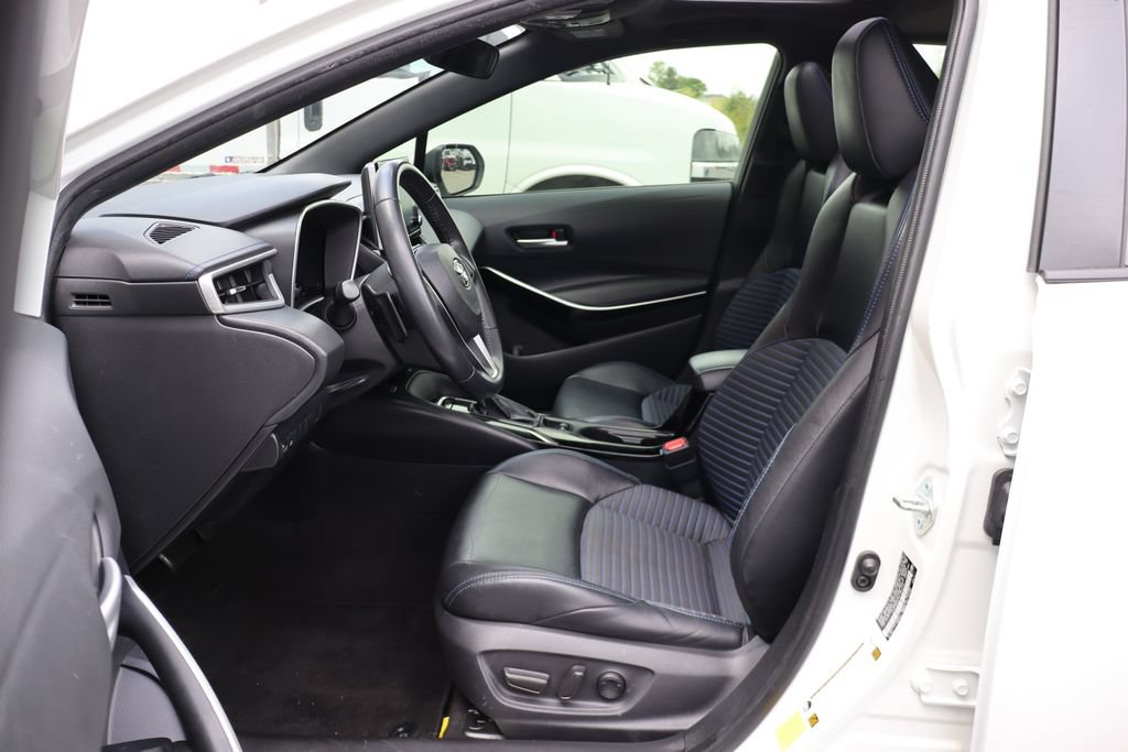 Used 2021 Toyota Corolla XSE FWD image 9