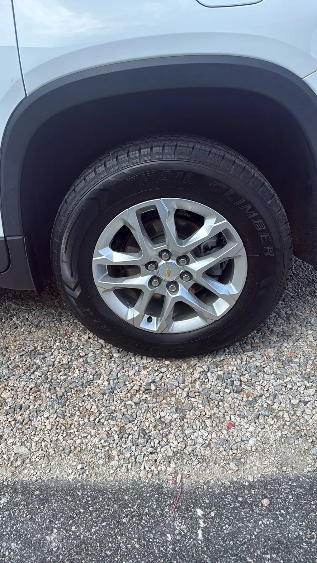 Used 2021 Chevrolet Traverse LS FWD image 37