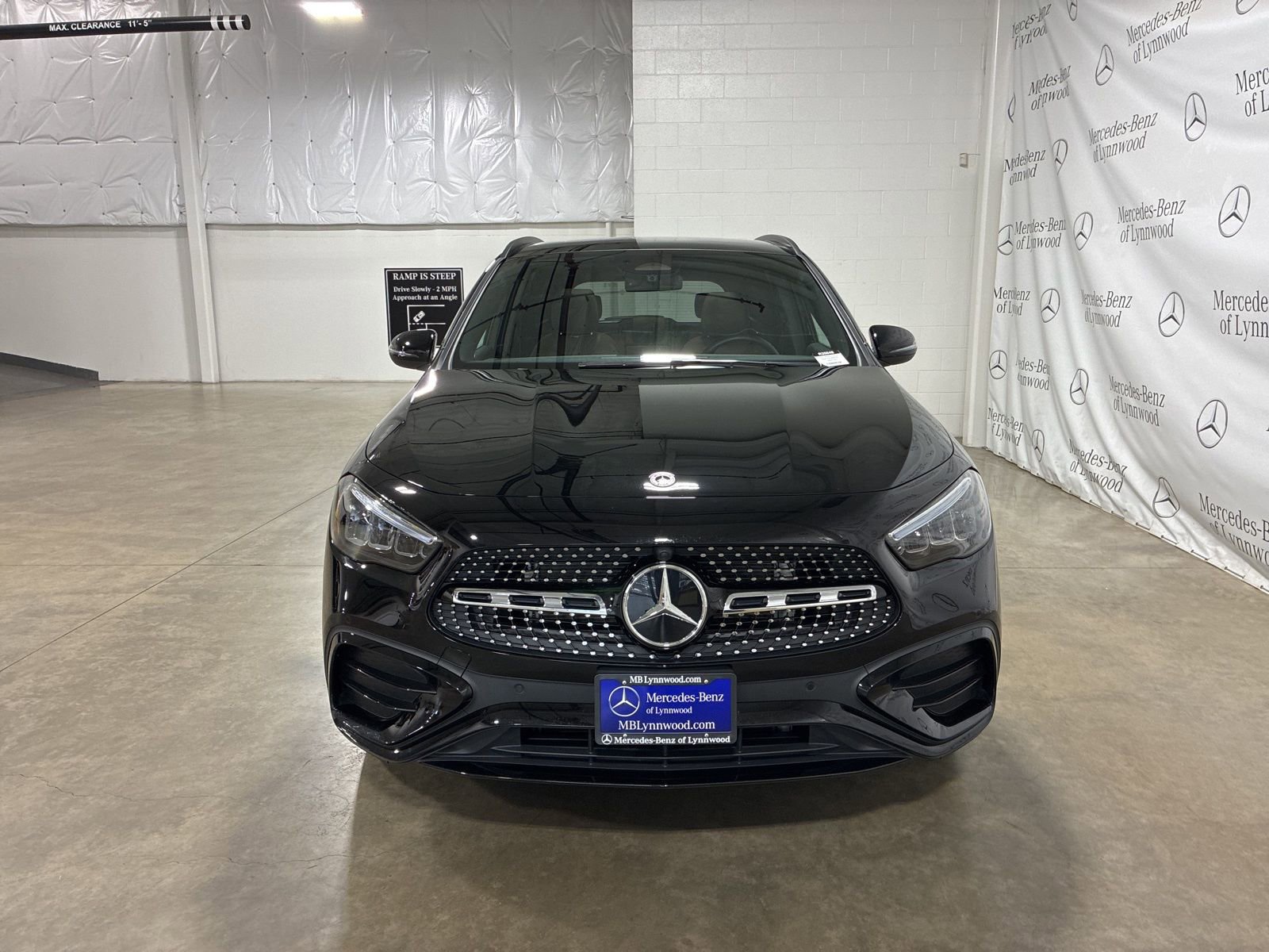 Used 2025 Mercedes-Benz GLA 250 GLA 250 image 2