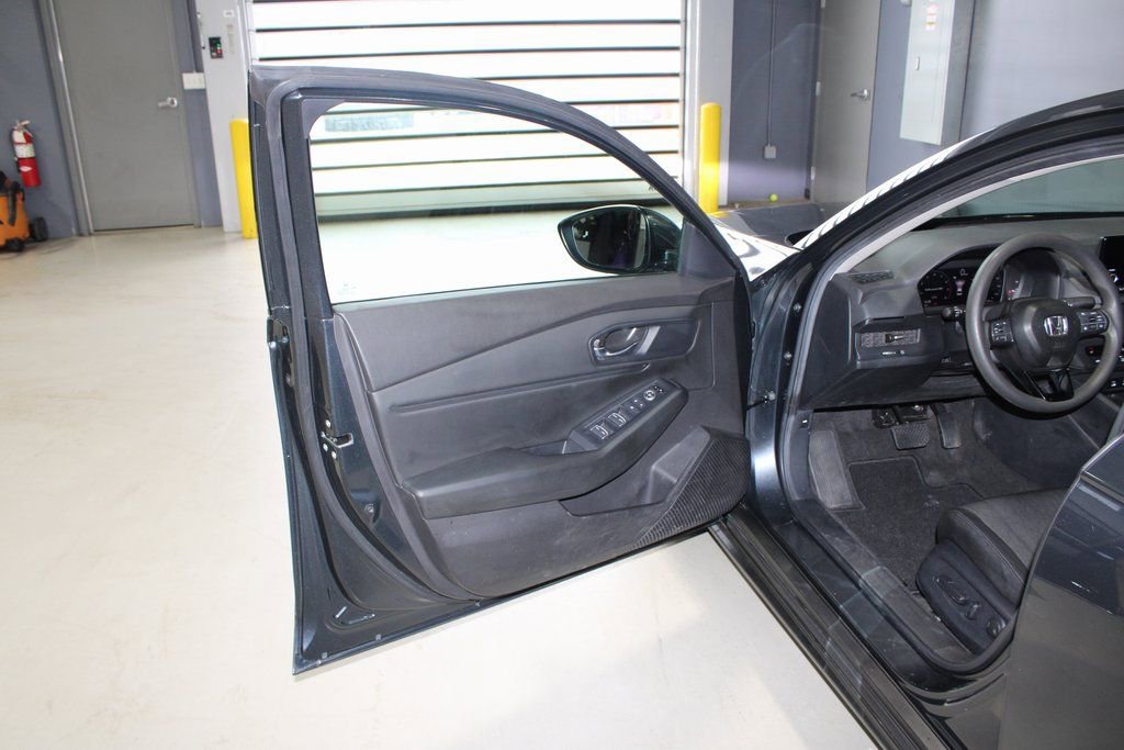 Used 2024 Honda Accord EX image 7