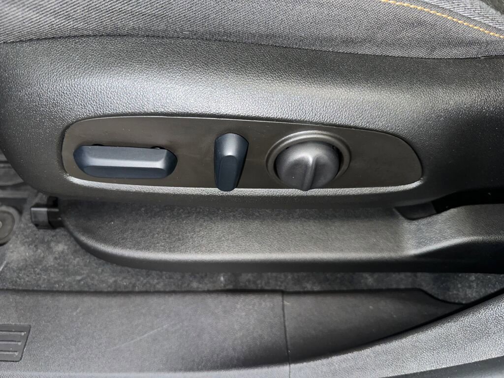 Certified 2024 Chevrolet Equinox LT w/ LPO, Floor Liner Package image 3