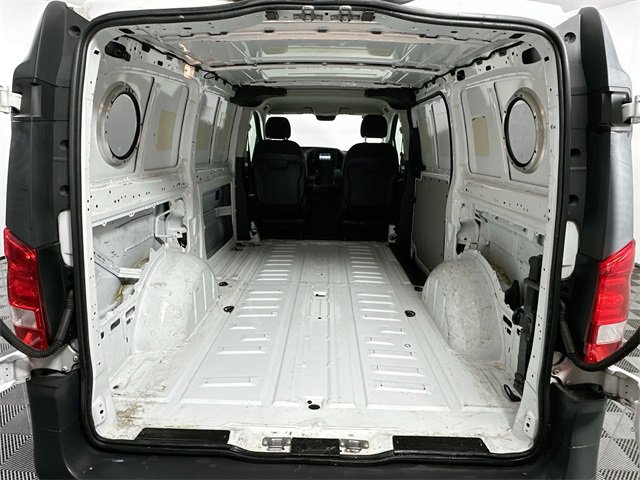 Used 2020 Mercedes-Benz Metris image 16
