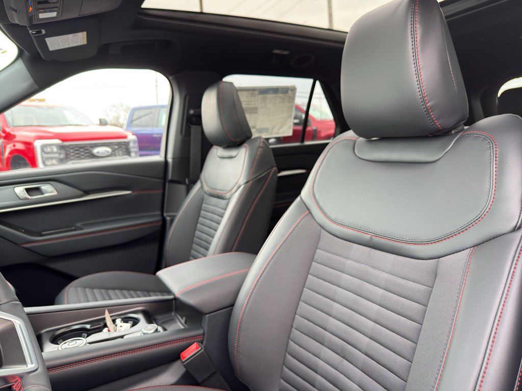 New 2026 Ford Explorer ST-Line w/ ST-Line Street Pack image 14