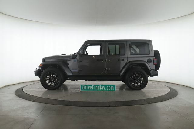 Used 2025 Jeep Wrangler Unlimited Sahara image 9